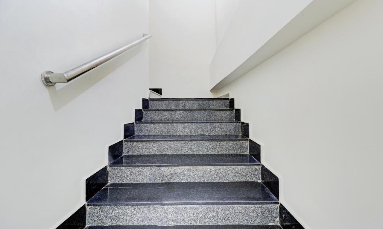 Hotel Nrm Residency Májszúr Kültér fotó