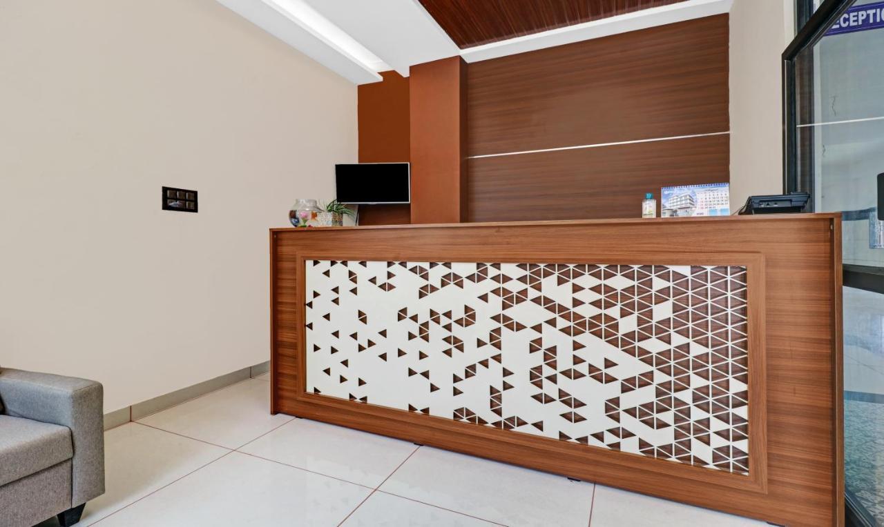 Hotel Nrm Residency Májszúr Kültér fotó